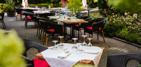 wein und parkhotel restaurant heylschen garten terrasse park sitzplätze